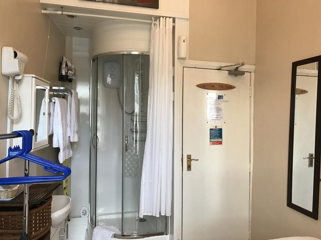 Lighthouse Guest House Whitley Bay Extérieur photo